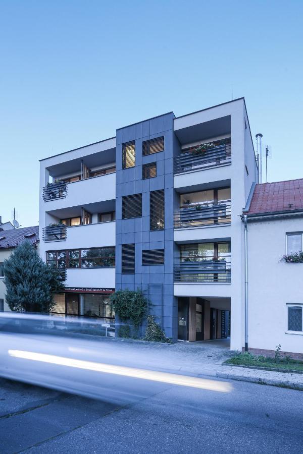 Par Pokoju Microhotel Zlin Exterior photo